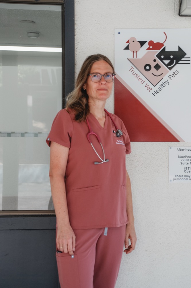 Dr. Nadine Reichstadt, veterinarian